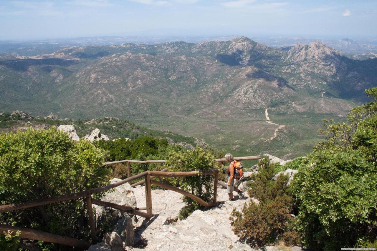 Rifugio Monte Pino Βίλα Telti Εξωτερικό φωτογραφία