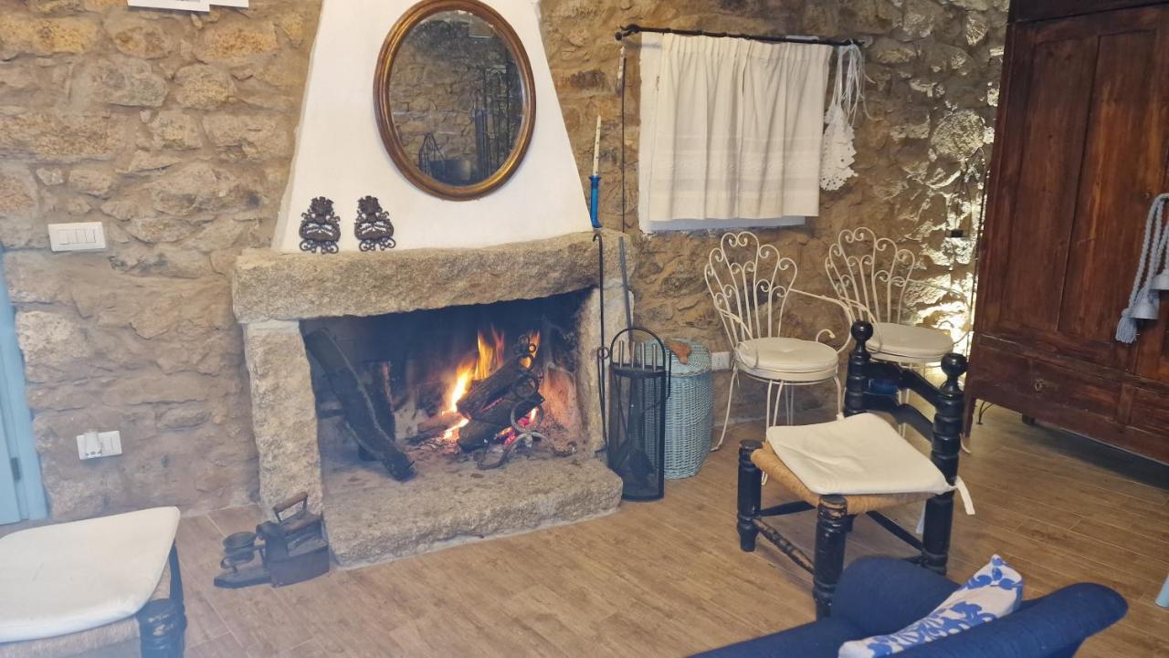 Rifugio Monte Pino Βίλα Telti Εξωτερικό φωτογραφία
